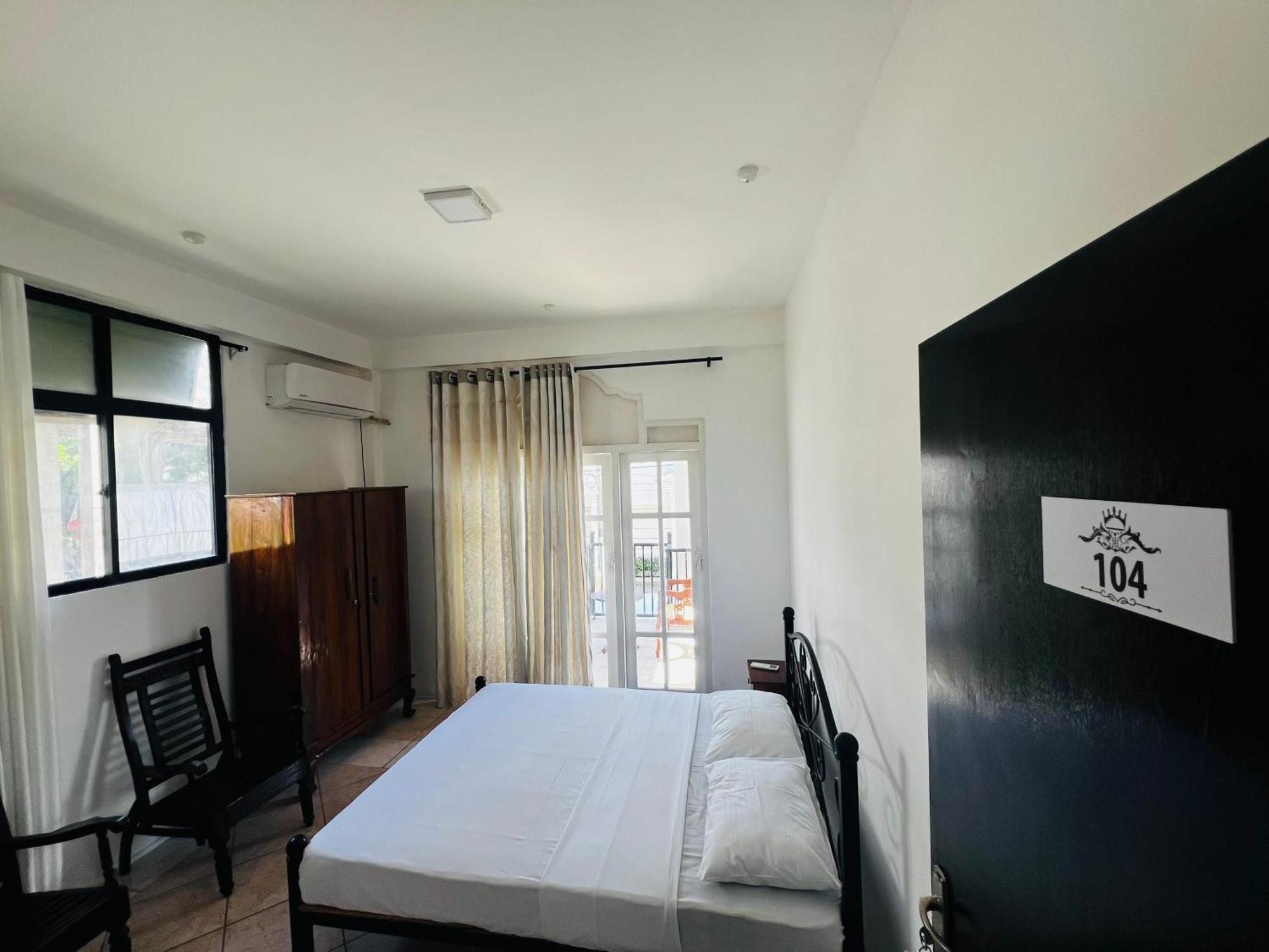 Ramlyn Guesthouse & Restaurant Negombo Eksteriør billede