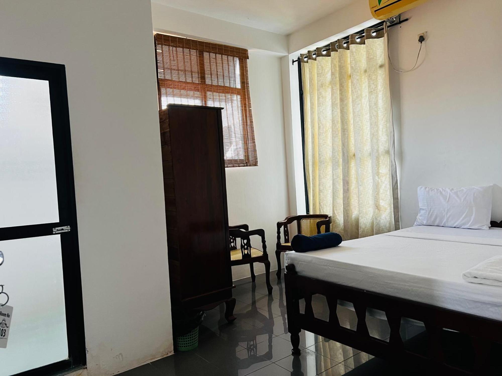 Ramlyn Guesthouse & Restaurant Negombo Eksteriør billede